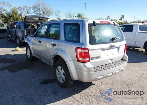 2010 Ford Escape Xls from USA, damaged, VIN 1FMCU0C74AKA85310